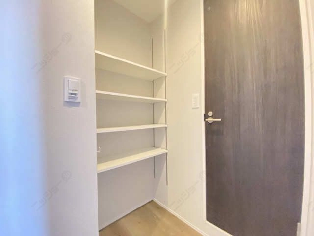 収納棚