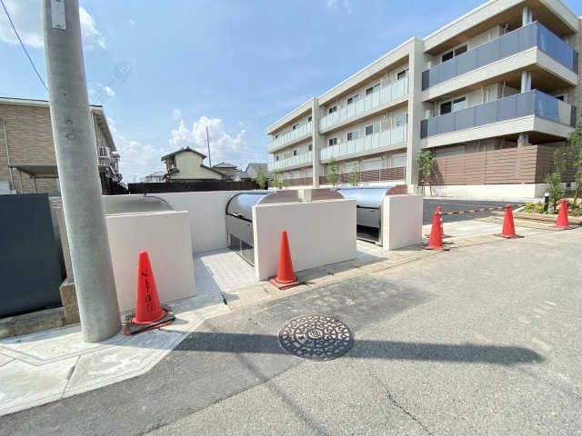 敷地内ゴミ置き場