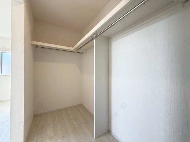 洋室収納
