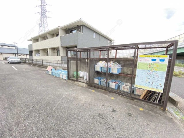 ゴミ捨て場