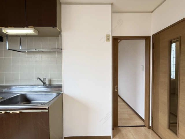 冷蔵庫置き場
