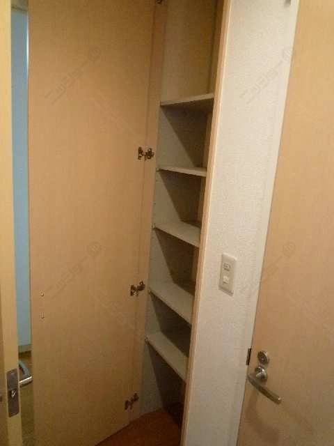202廊下収納