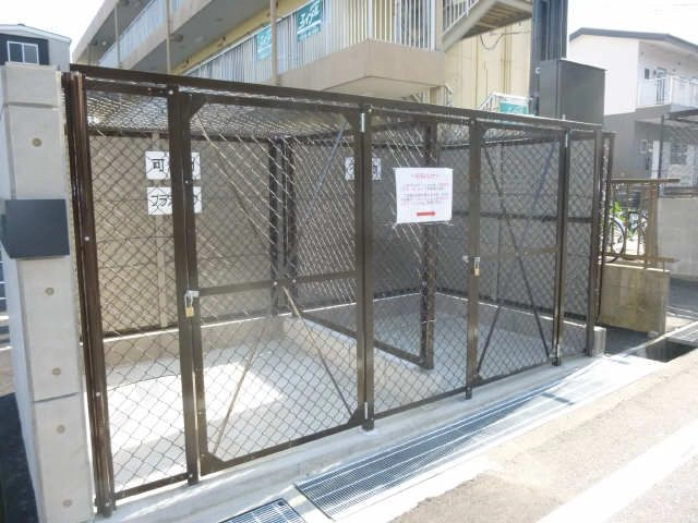 ゴミステーション