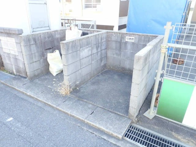 ゴミ捨て場