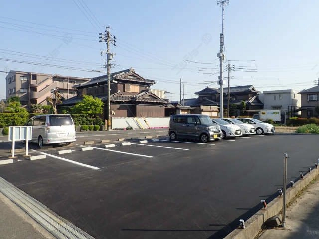 敷地外駐車場