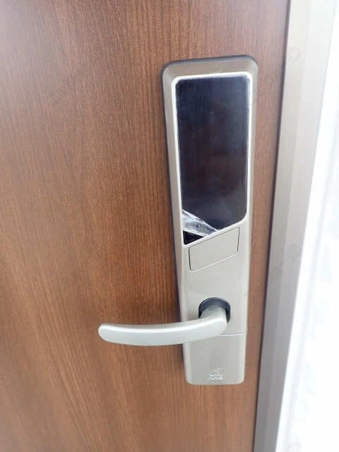 玄関　電子錠