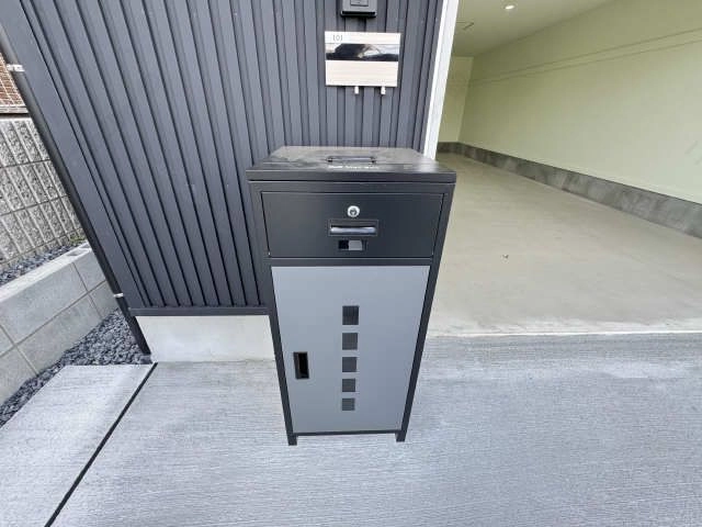 宅配ボックス