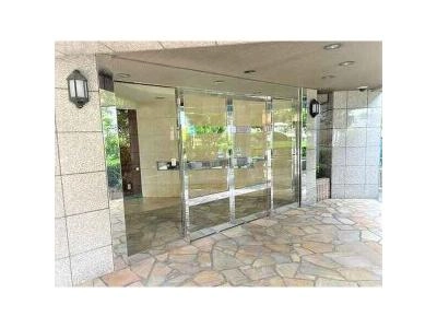   エントランス
