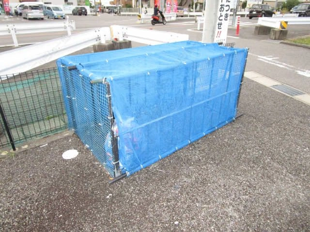 敷地内ごみ置き場