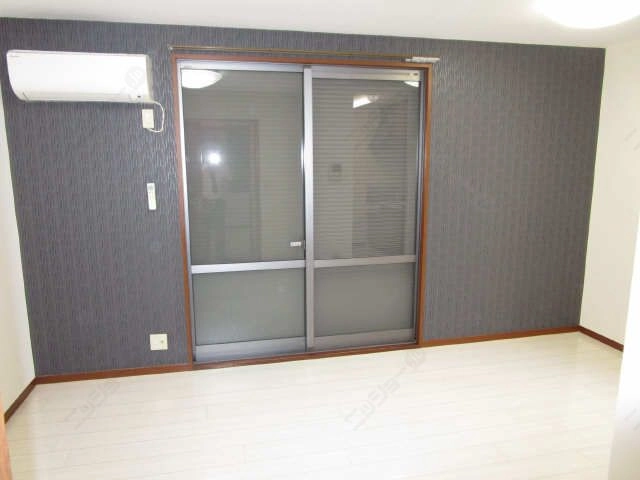 シャッター式雨戸