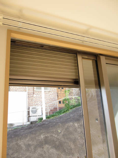 シャッター雨戸