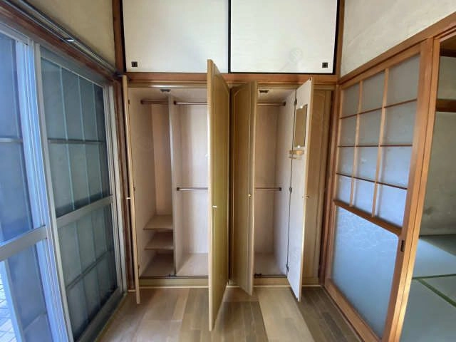 1F 西洋室収納