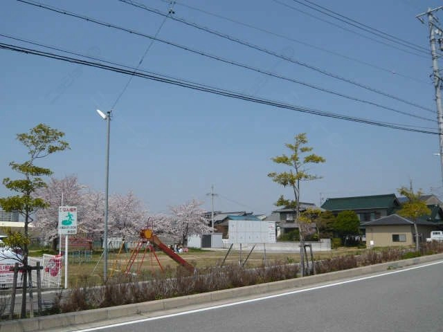 北鷲田ちびっこ広場1分