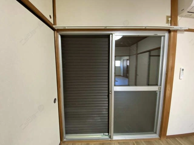 シャッター雨戸