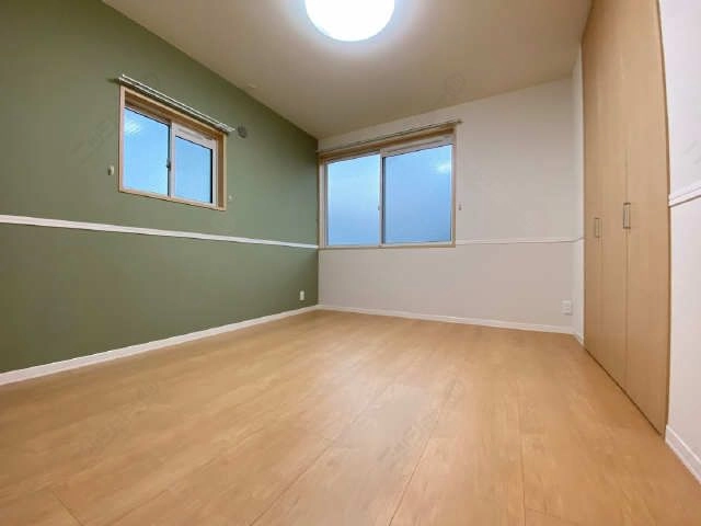 北側洋室