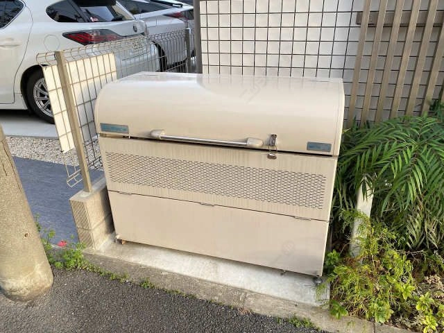 ゴミ出しボックス