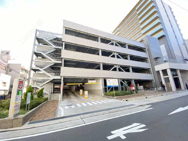 駐車場（１階出入口）