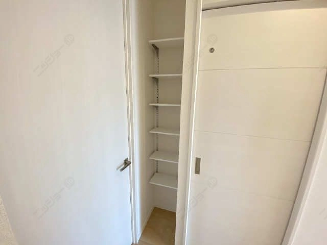 廊下付近オープン収納