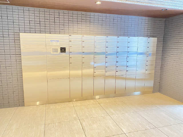 集合ポスト・宅配ボックス