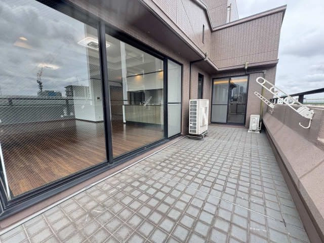 ルーフバルコニー