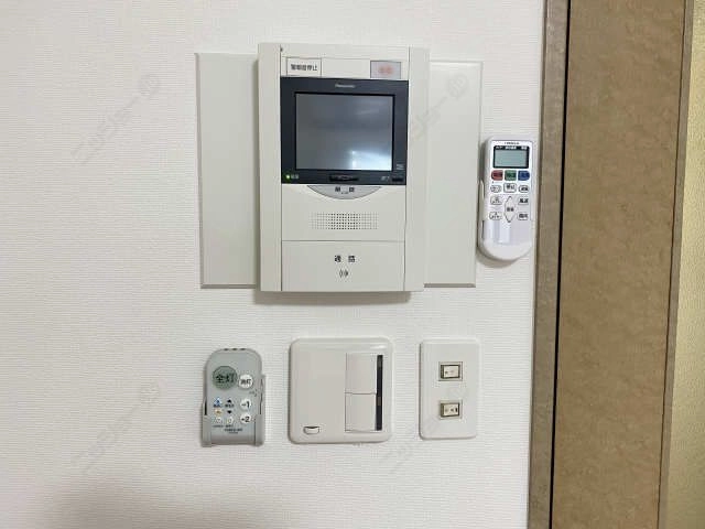 モ ニター付きインターホン