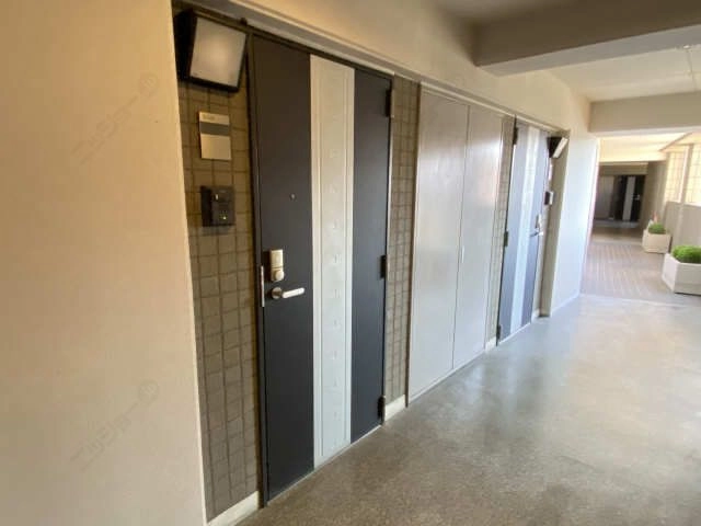 玄関ドア