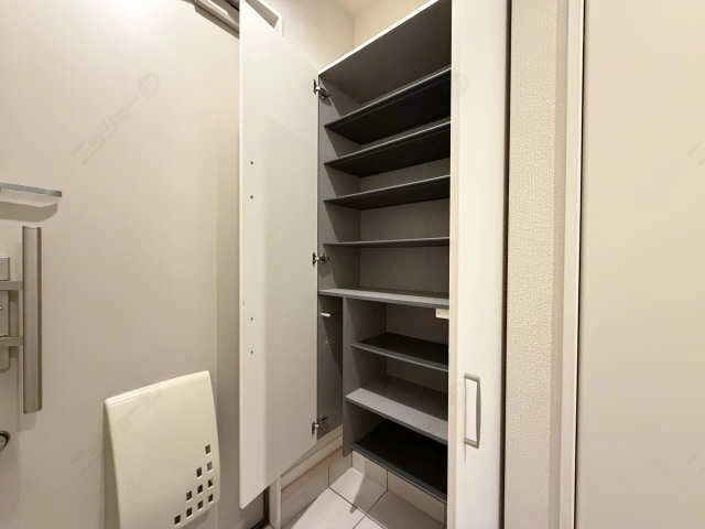 シューズボックス