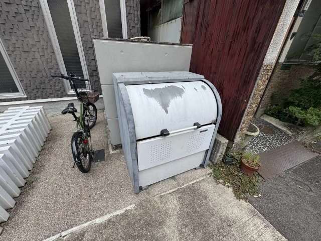 ゴミ置き場