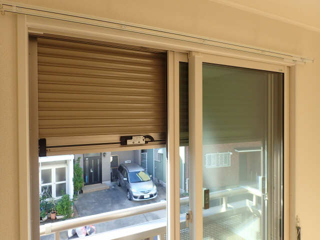 シャッター雨戸