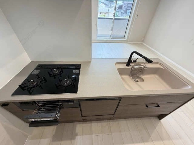 三口コンロ