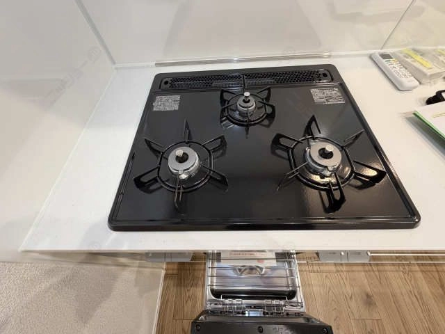 三口コンロ