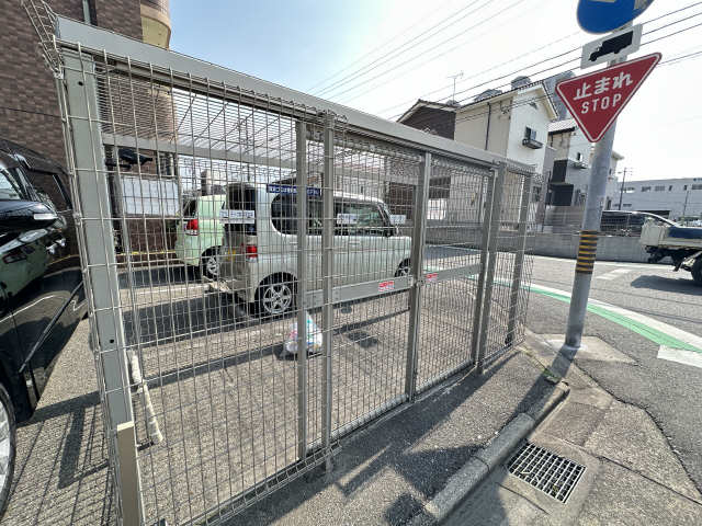 共用ゴミ捨て場