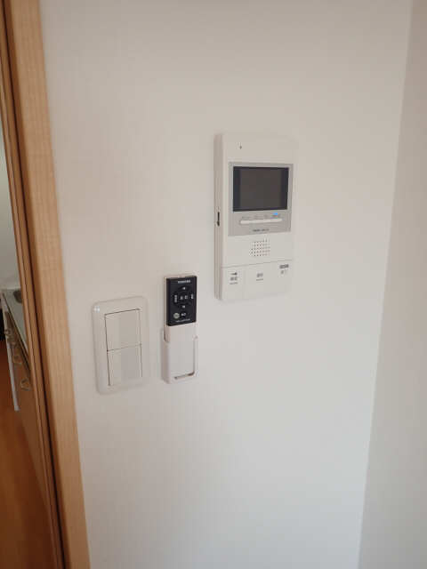 モニター付きインターホン