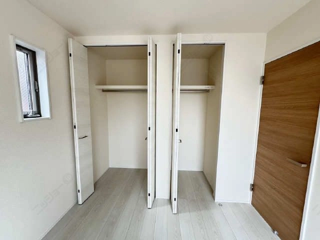 洋室（西）の収納