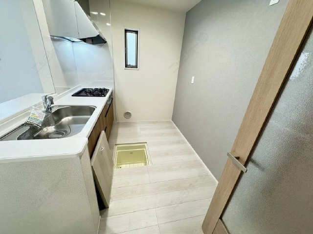 冷蔵庫置場・床下収納