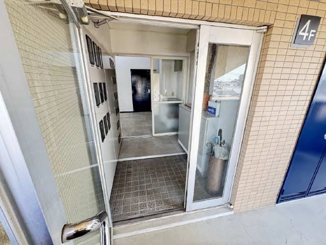 4階エントランス