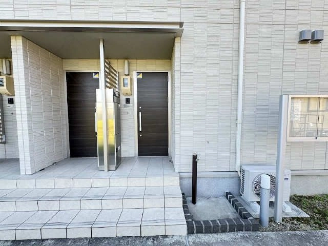 玄関扉