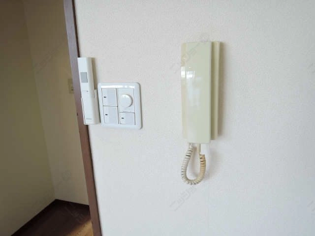 インターホン