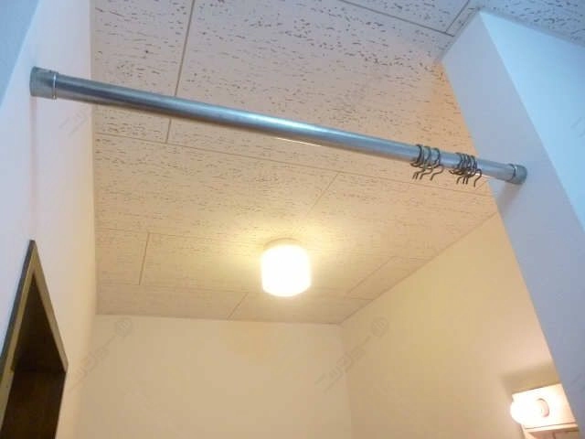 脱衣所カーテン用レール