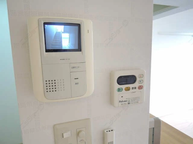 モニター付インターホン