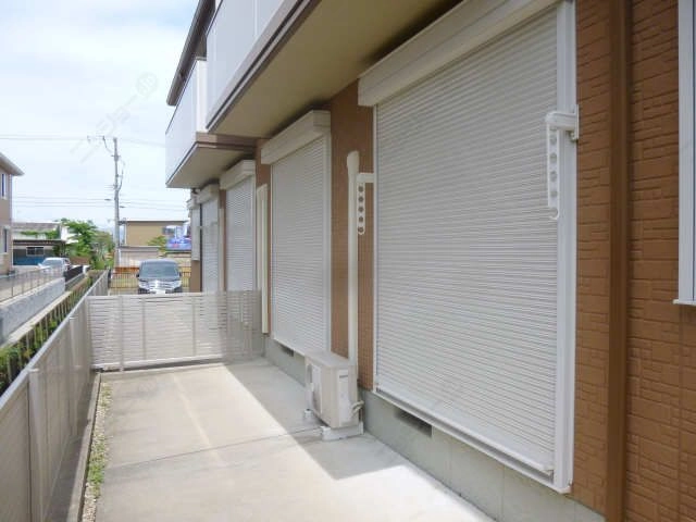 シャッター雨戸