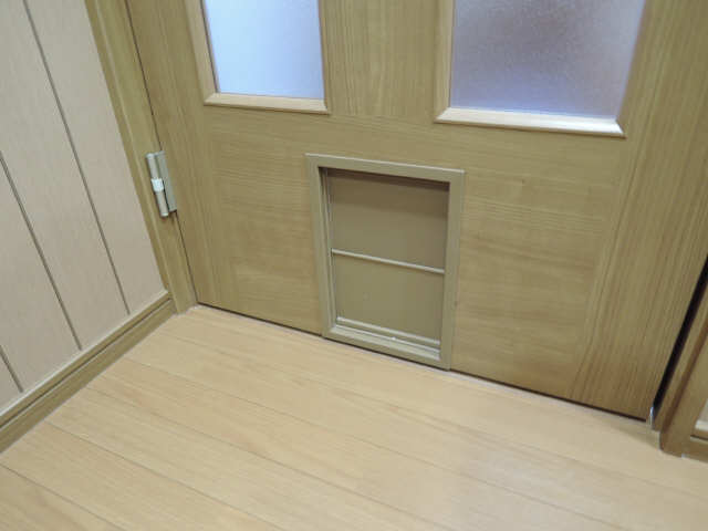 ペットくぐり戸