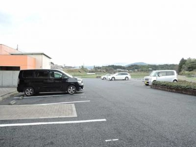  駐車場