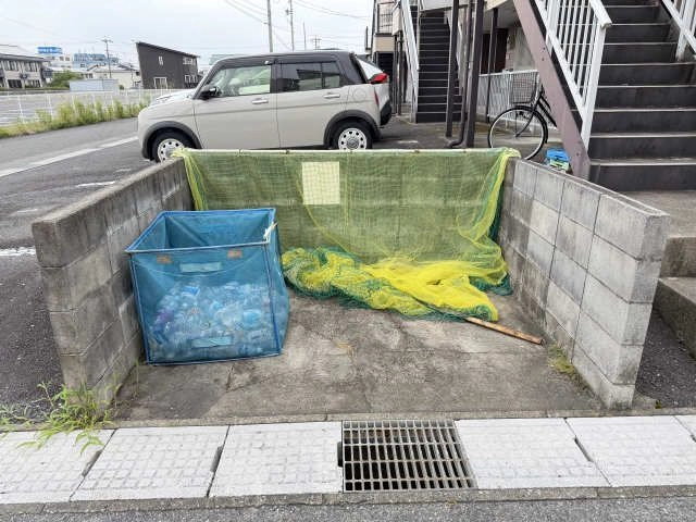 ごみ置き場