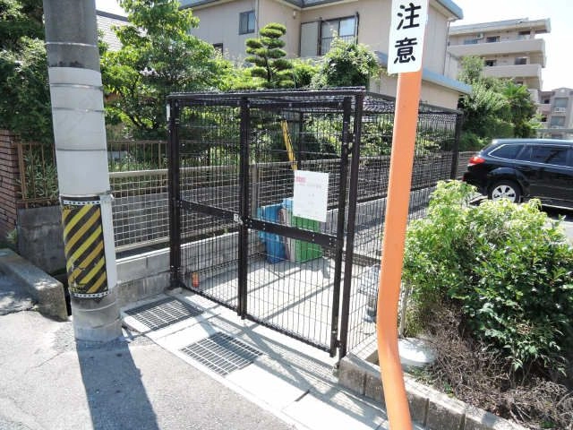 ゴミステーション