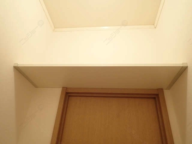 トイレの収納棚