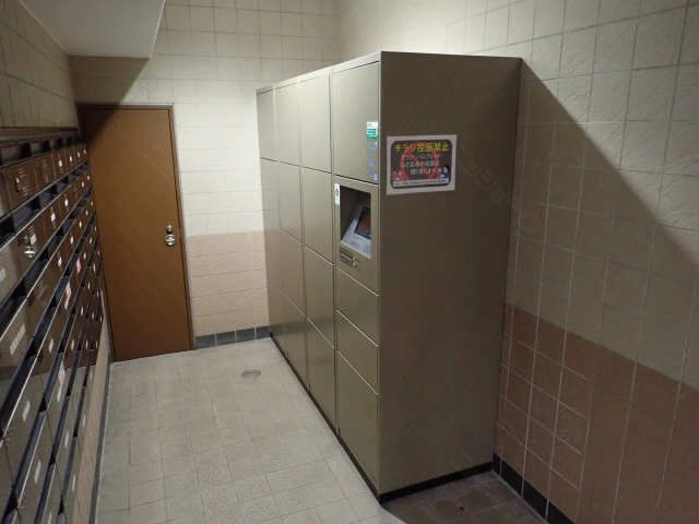 宅配ボックス