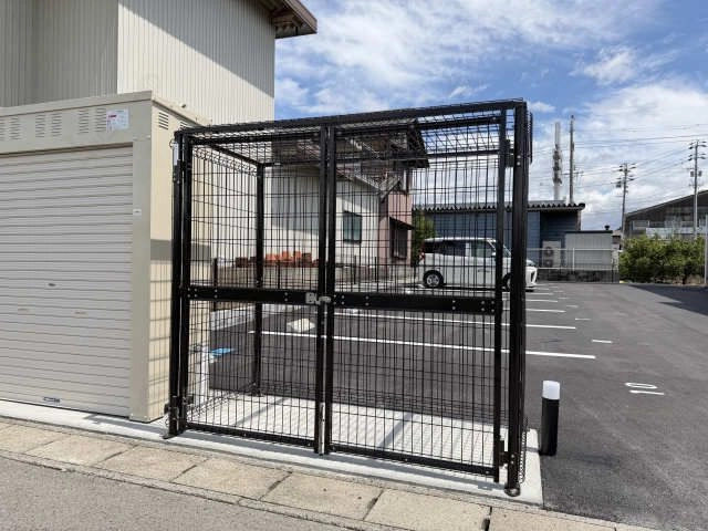 ごみ置き場