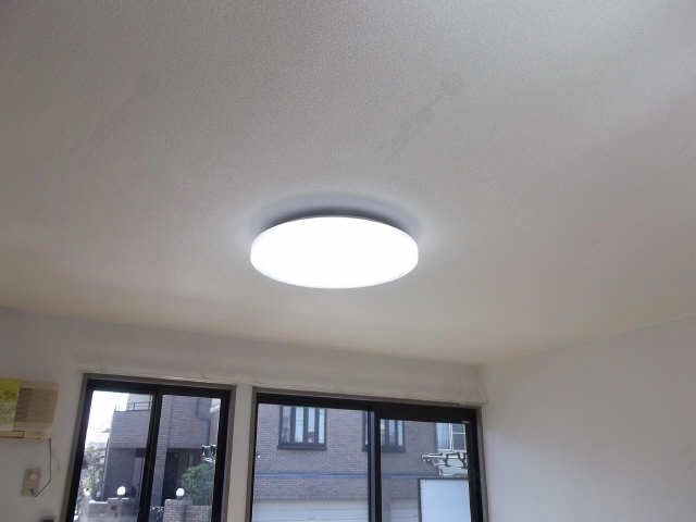 照明