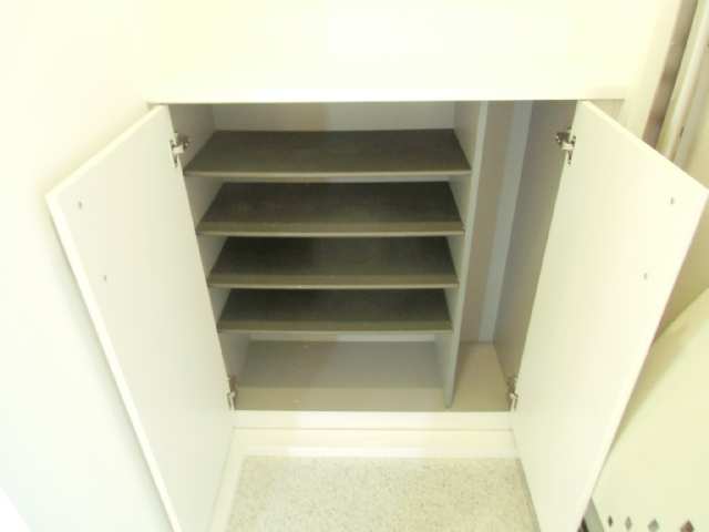 シューズボックス